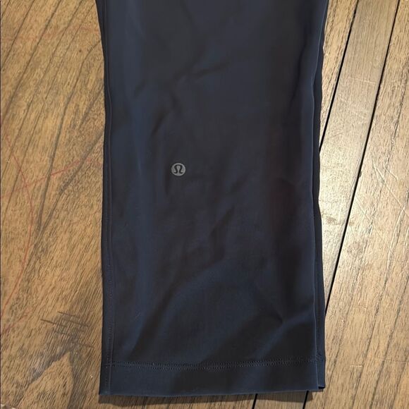 Lululemon Athletica Black Pants Versatile Design size 6 - Picture 4 of 4